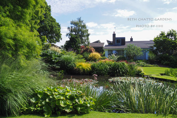2014julyBethChattoGardens10.jpg