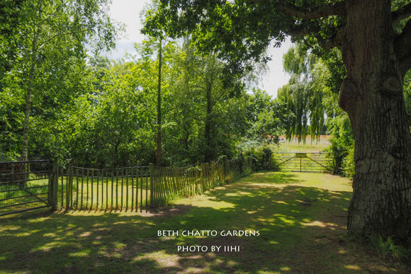 2014julyBethChattoGardens31.jpg