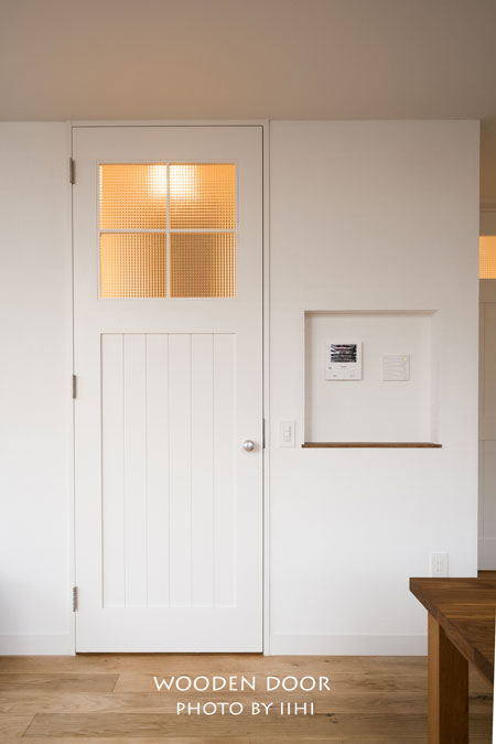 Woodendoor_iihi.jpg