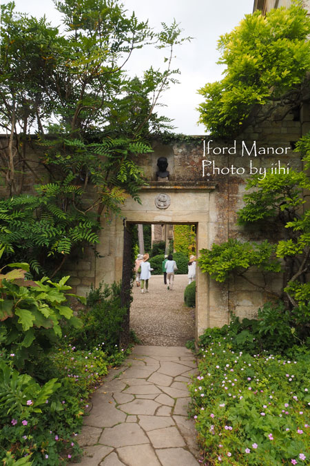 ifordmanor33.jpg
