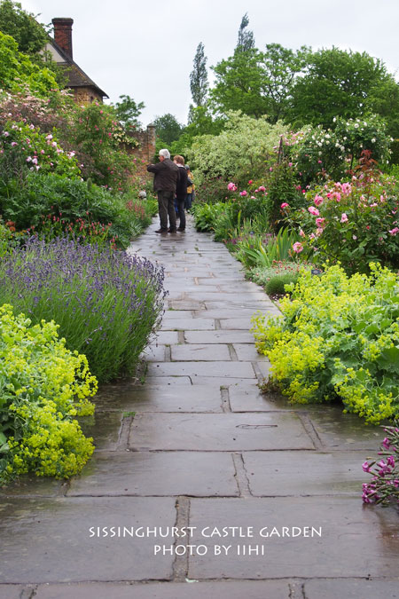 sissinghurstcastle-garden30.jpg